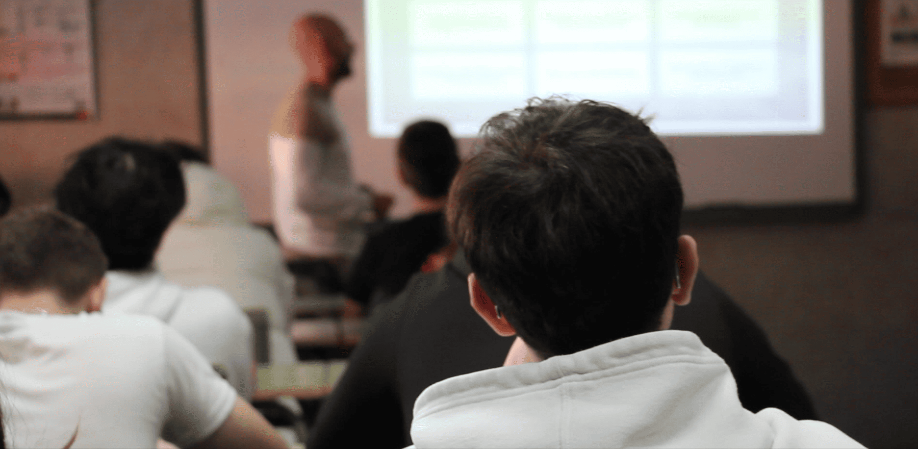 Los estudios se cursarán en INAV, centro educativo oficial especializado en formación online para personas adultas y proveedor académico del programa.